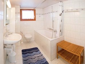 Apartment | Bathroom