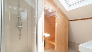 House | Bathroom - Beautiful new Villa With Sauna Surrounded by Dune Reserve Near the sea (Egmond aan den Hoef)