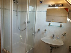 Apartment | Badezimmer