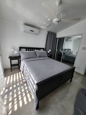 3 chambres, fer et planche à repasser, Wi-Fi gratuit, draps fournis