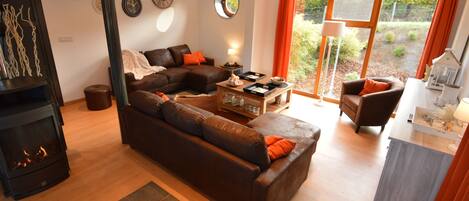 House | Living room | TV