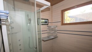 Chalet | Kamar mandi | Shower