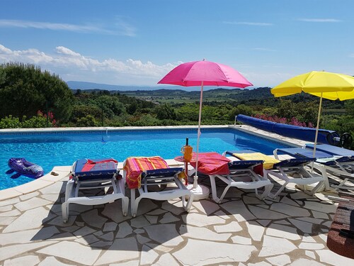 Air-conditioned Villa With Heated Pool, Guesthouse and Stunning Views