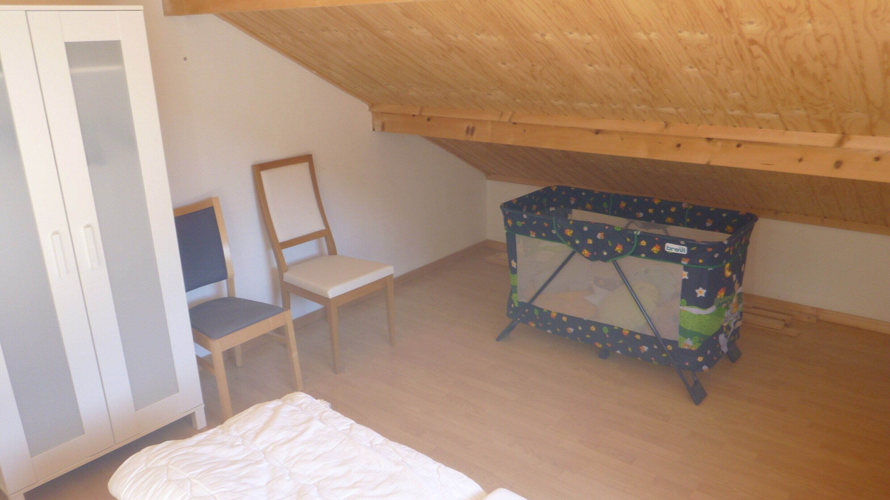 4 bedrooms, individually furnished