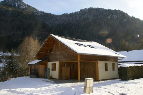 Chalet in Saint-jean Near Ski Lift