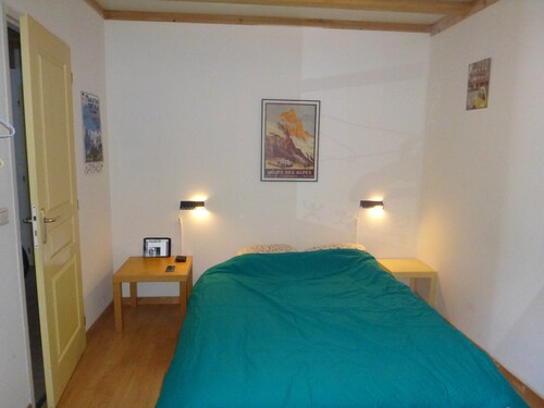 Chalet in Saint-jean Near Ski Lift