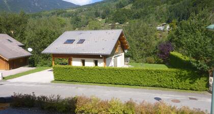 Chalet in Saint-jean Near Ski Lift
