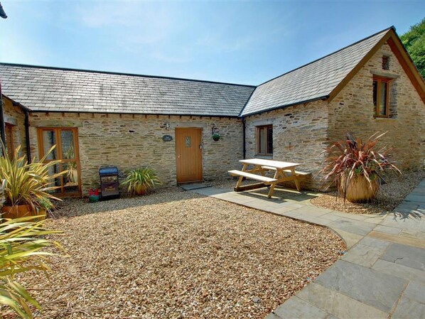 Cottage | Exterior - Beautiful Cottage in Ilfracombe With Garden (Ilfracombe)