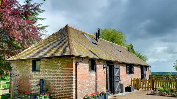 Unclassified image, 1 of 13, button - Charming Holiday Home in Faversham With Garden (Faversham)