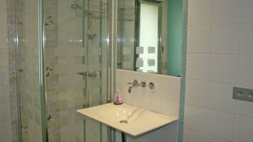 Vila | Kamar mandi | Bathtub