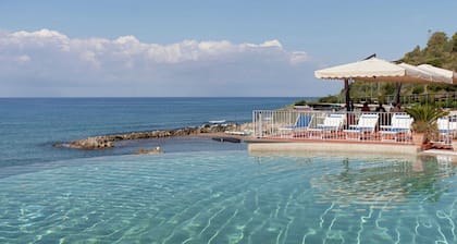 Baia del Silenzio Resort in Napels