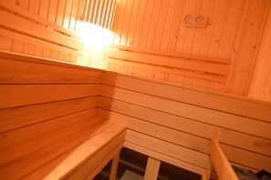 House | Spa treatment - Holiday Home in Saint-omer Near Lake & Forest (Saint-Omer)