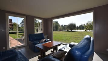 House | Living room