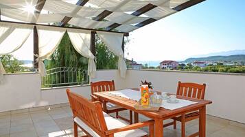 Apartment | Balcony