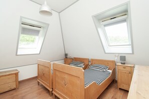 Talo | 5 makuuhuonetta, yksilöllisesti kalustettu, vuodevaatteet