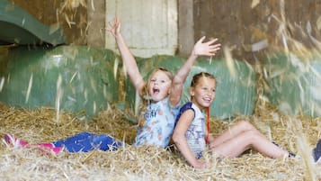 Tent | Children's area
