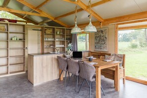 Tent | Private kitchen | Stovetop, electric kettle - Tent Lodge With Dishwasher in Twente (Haaksbergen)