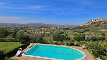 Piscina all'aperto