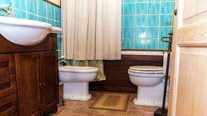 Villa | Bathroom - Cozy Holiday Villa in Grosseto With Swimming Pool (Grosseto)