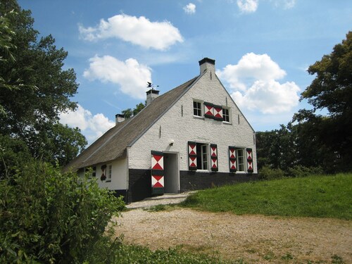Blissful Farmhouse in Drimmelen With Garden
