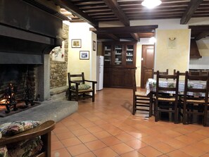 House | Dining