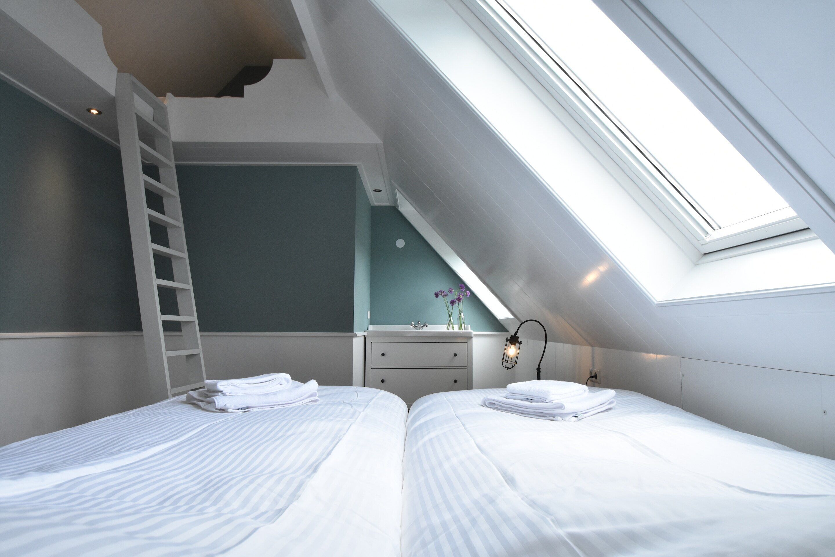 Huis | 5 slaapkamers, individueel gemeubileerd, beddengoed