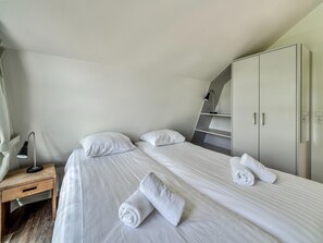 Casa | 3 dormitorios, mobiliario individual, ropa de cama