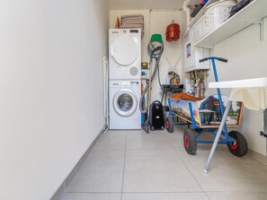 House | Interior - Beautiful Holiday Home With Terrace (Egmond aan den Hoef)