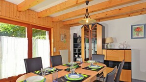 Dining - Gorgeous Holiday Home in Riddes With Terrace (Riddes)