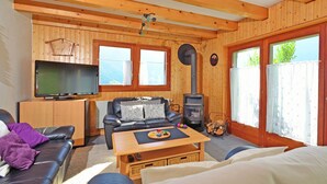 Living room - Gorgeous Holiday Home in Riddes With Terrace (Riddes)