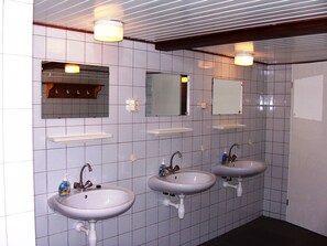 House | Bathroom | Shower - Cozy Holiday Home in Luyksgestel With Garden (Luyksgestel)