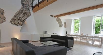 Quaint Holiday Home in Chalabre With Swimming Pool