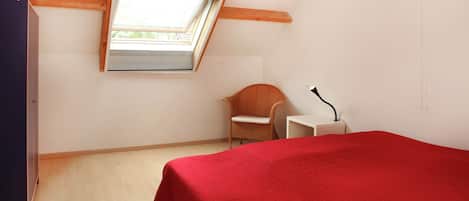 House | 3 bedrooms, individually furnished