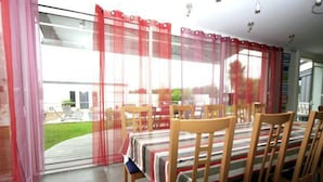 Unclassified image, 4 of 35, button - Luxurious Villa With Private Pool in Loctudy France (Loctudy)