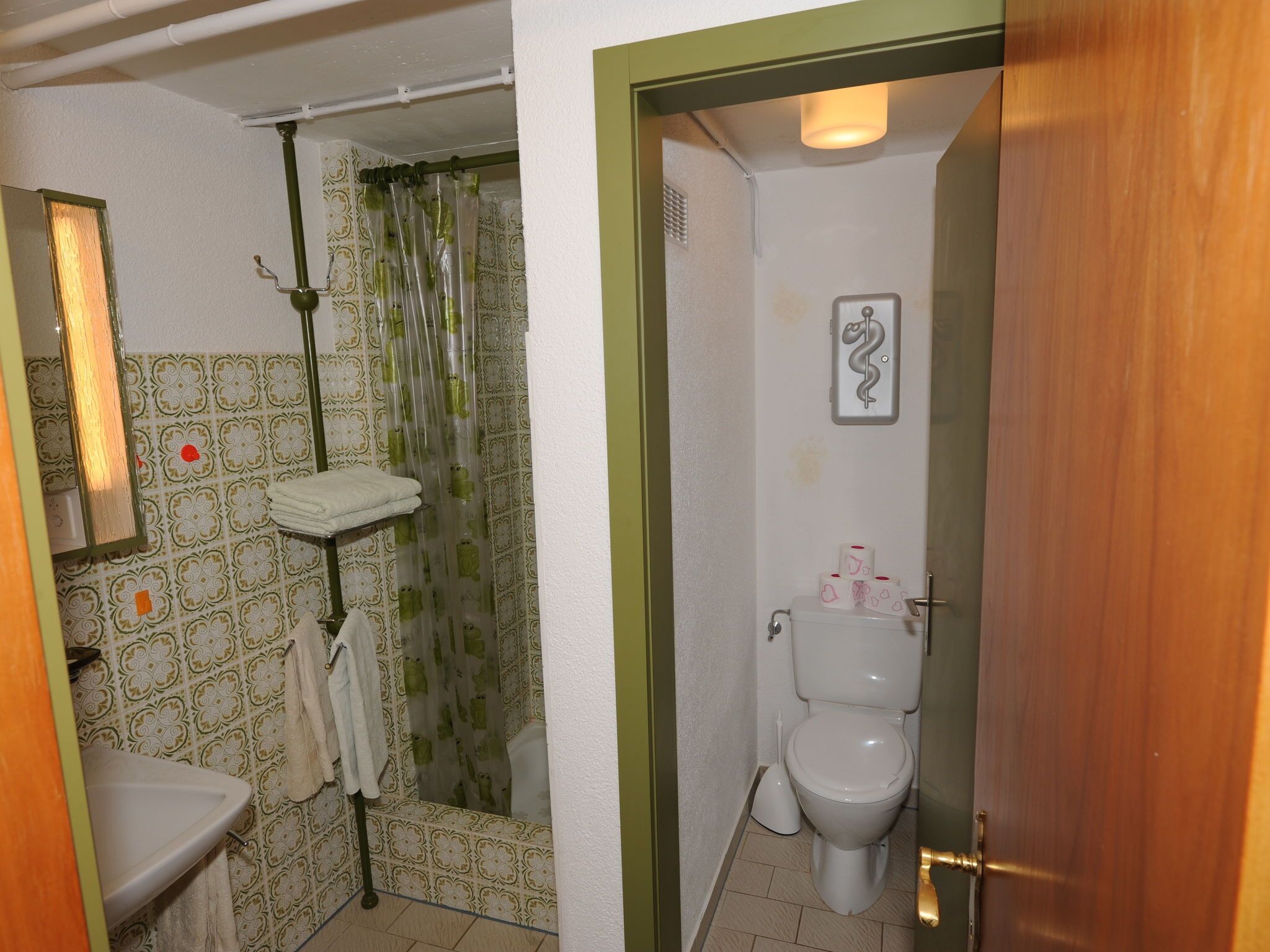 Douche, serviettes fournies