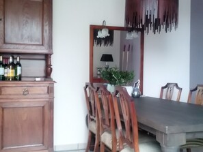 Dining - Cozy Holiday Home in Droyes North France With Terrace (Rives Dervoises)
