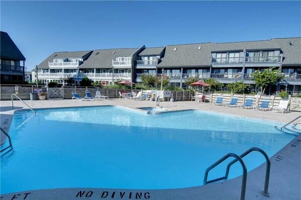 Indoor pool, outdoor pool