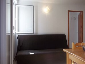 Interior - 4-person apartment --8/70 (Calvi)