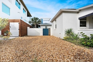 Property grounds - 100 Steps to Beach, Deck w Ocean View, Beach Gear (St. Augustine)