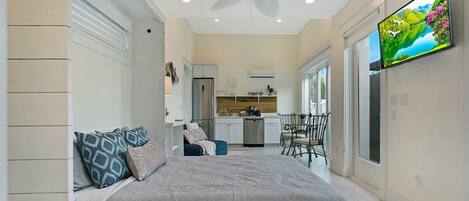 Iron/ironing board, travel cot, WiFi, bed sheets