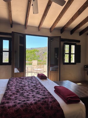 9 bedrooms, desk, iron/ironing board, WiFi - Large traditional CORTIJO, Large Private pool, Ping Pong table , family/groups (Malaga)