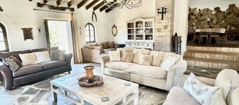 Large traditional CORTIJO, Large Private pool, Ping Pong table , family/groups