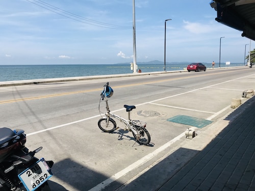 ルンピニ シービュー ジョムティエン バイ ロビン