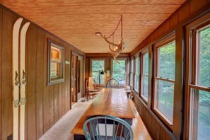 Interior - Wildwood Chalet -Raystown Lake Vacation Rentals, Aunt Susie's (Huntingdon)