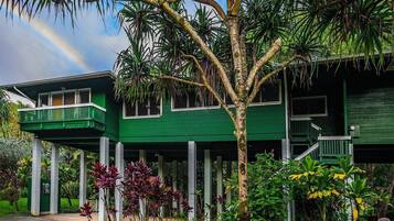 House, Multiple Beds, Mountain View (Kauai Tree House) | Exterior