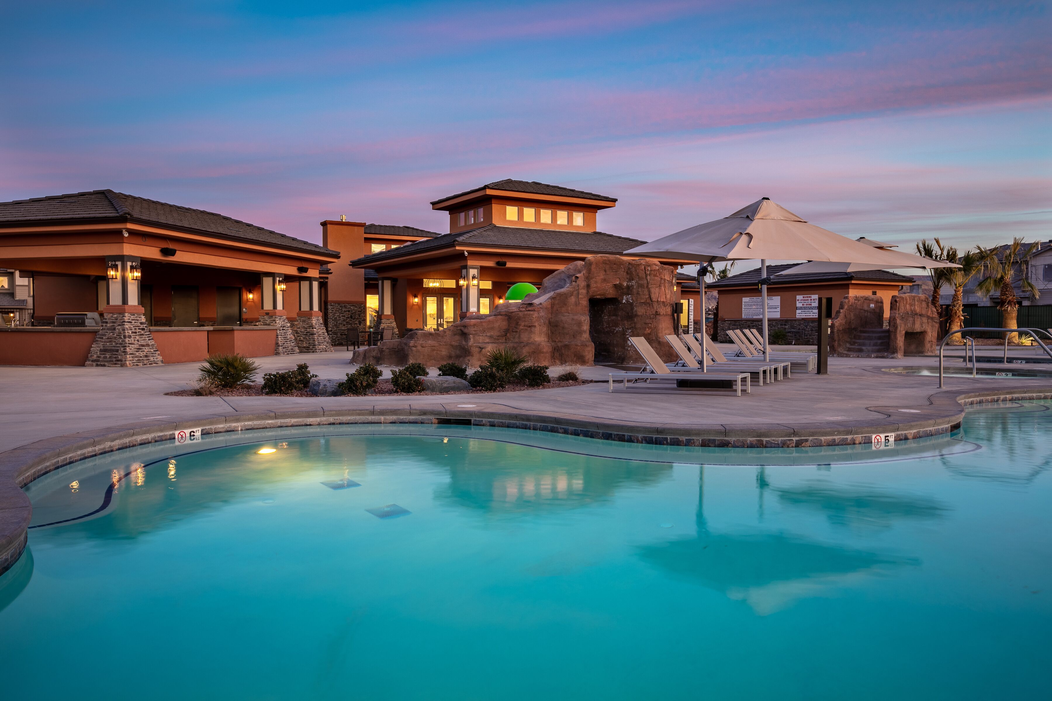 Fresh Luxury Zion Townhome | Heated Pool + Spa + Waterslide | Gym | 12 Guest