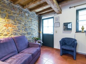 House | Living room | DVD player - This Cottage is a Real Treasure in the Ardennes (Momignies)