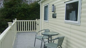 House | Balcony - Simplistic Holiday Home in Cardigan With Garden (Cardigan)