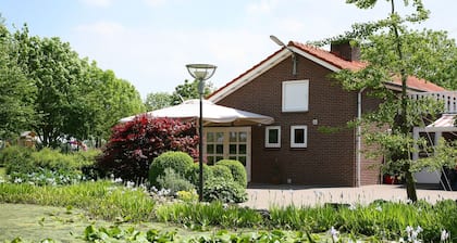 Countryside Holiday Home on the Edge of Groote Peel National Park