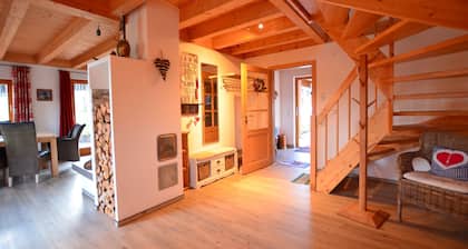 Detached vacation home with exceptional lake view, sauna and wood-burning stove